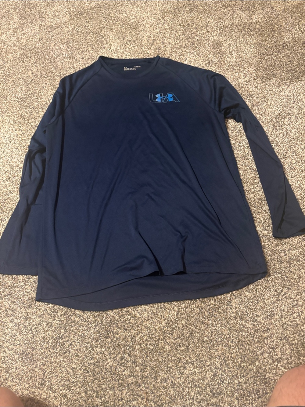 Men’s long sleeve shirt